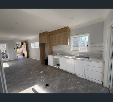 6 Coventry Road, Cabramatta, NSW 2166 - Photo 2