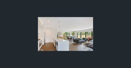 COORPAROO – MODERN, STYLISH EXECUTIVE HOME I 4 BEDROOMS I BREAK LEASE - Photo 4