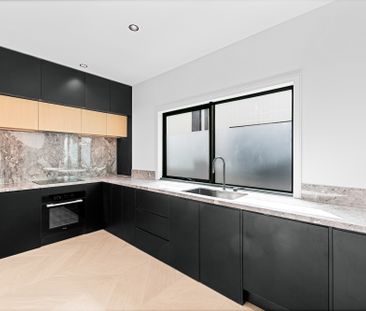 10/212 Ballarat Rd, Maidstone VIC 3012 - Townhouse For Rent | Domain - Photo 1