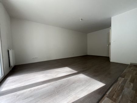Location Appartement 3 pièces 65m² DARNETAL 76160 - Photo 3