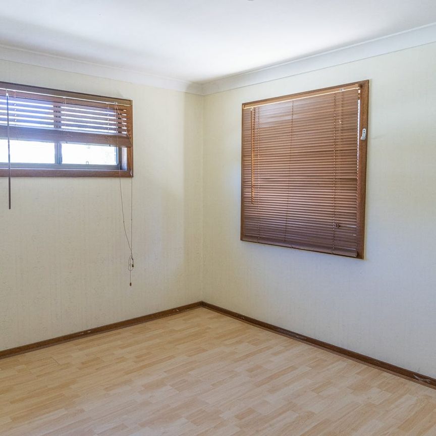 Perfect Location! - Photo 1