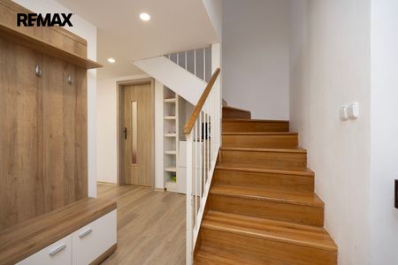 Pronájem bytu 4+kk v osobním vlastnictví 82 m², Praha 4 - Modřany - Photo 5