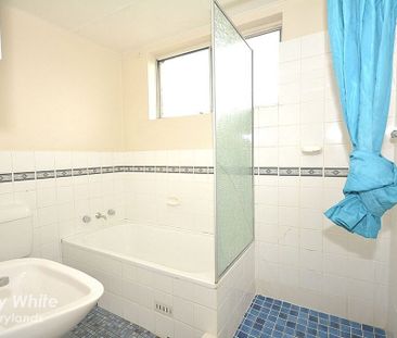 Right on the border of Parramatta CBD! - Photo 1