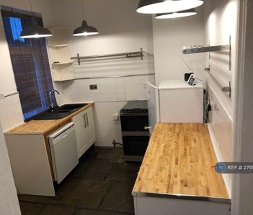 2 bedroom terraced house to rent - Photo 4