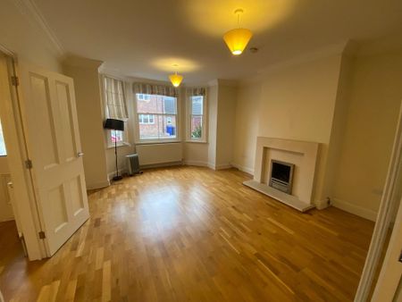 2 bedroom end of terrace house to rent - Photo 2