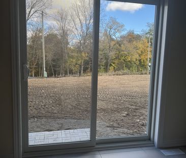 For Lease - 4 Gilham Way, Brant, Ontario - Photo 2