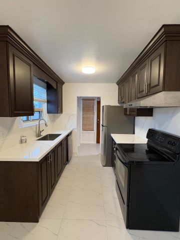 For Lease - 1233 Fairdale Drive Unit# Upper, Mississauga, Ontario - Photo 5