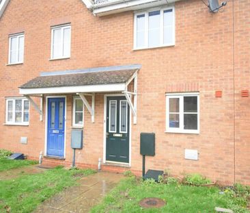 Terraced House to rent on - Photo 1