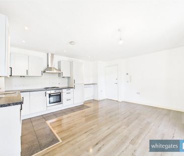 Brackenhill Mews, Bradford, West Yorkshire, BD7 - Photo 3