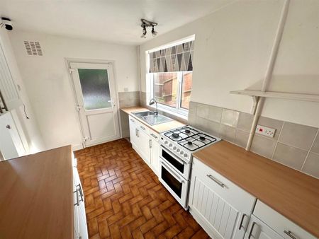 2 bedroom House To Let - Photo 4