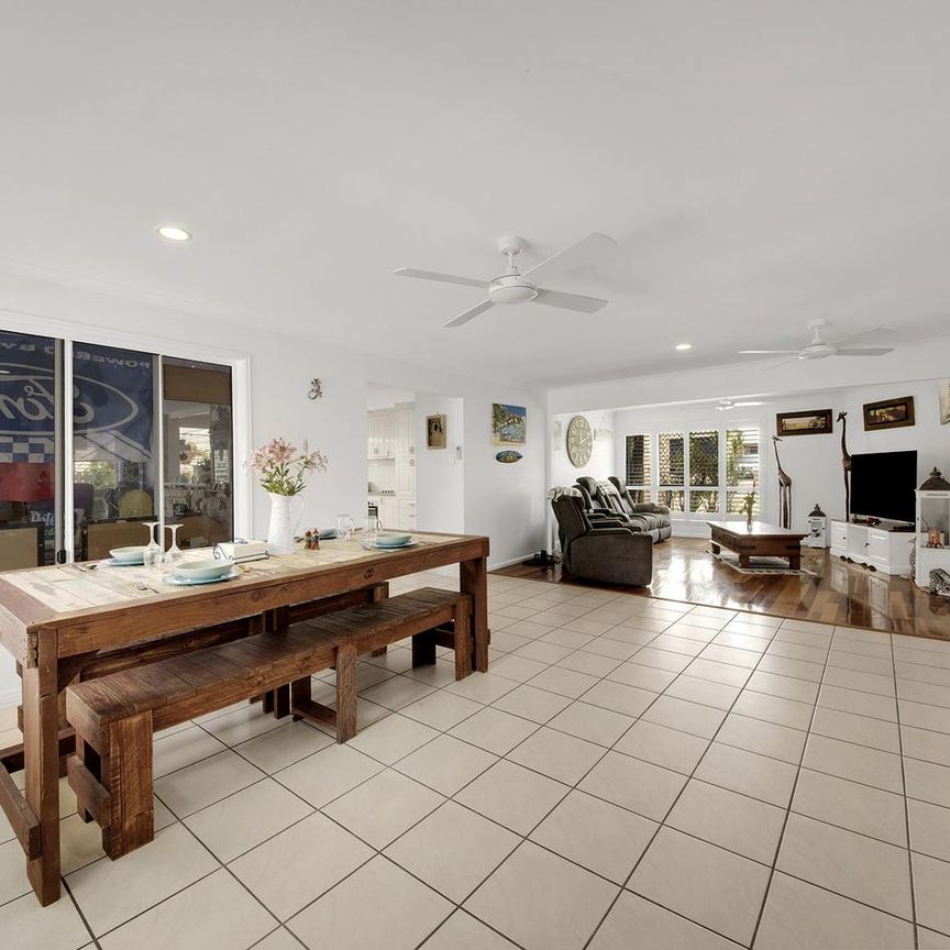 NEW TO THE RENTAL MARKET - PRIME LOCATION - TANNUM SANDS - Photo 1