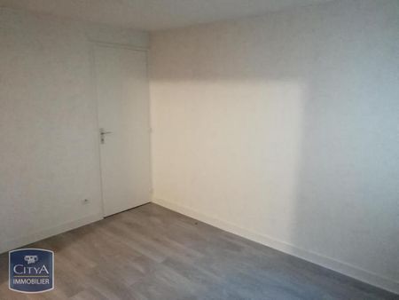 Location Appartement 4 pièces 71m² BOURGES 18000 - Photo 5