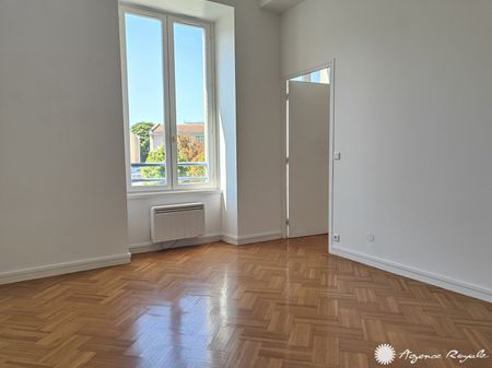 Location Appartement 2 pièces 35m² ST GERMAIN EN LAYE 78100 - Photo 2
