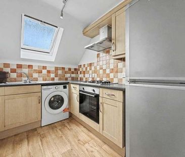 Charminster, Bournemouth * Great Rental, BH8 - Photo 2