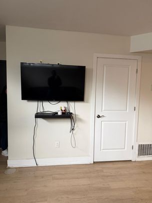 149 Henderson - Photo 1