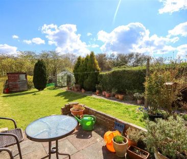 2 bedroom semi-detached house to rent - Photo 6