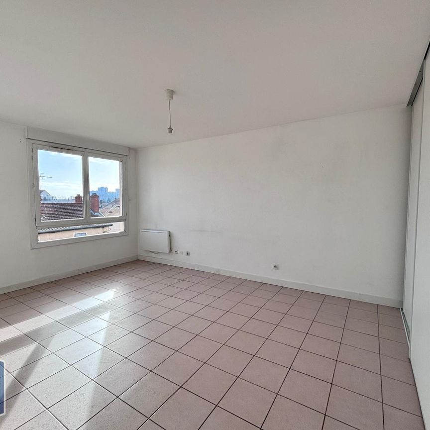 Location Appartement 2 pièces 40m² CALUIRE ET CUIRE 69300 - Photo 1