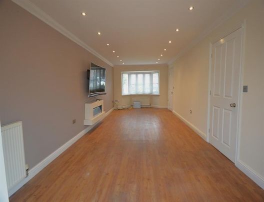 4 Bedroom Detached To Let - Photo 1