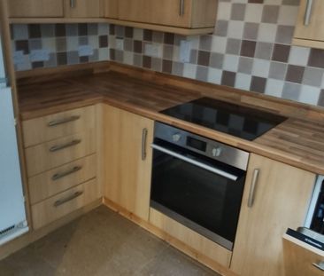 1 Bed Flat, Wallington, SM6 - Photo 5