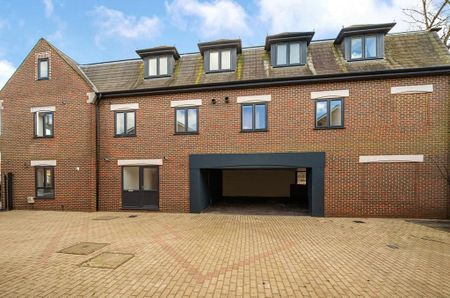 1 bedroom penthouse to rent - Photo 4