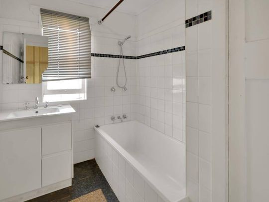 CHARMING SPACIOUS HOME CLOSE TO TOWN - Photo 1