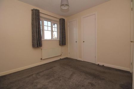 2 bedroom semi-detached house to rent - Photo 4