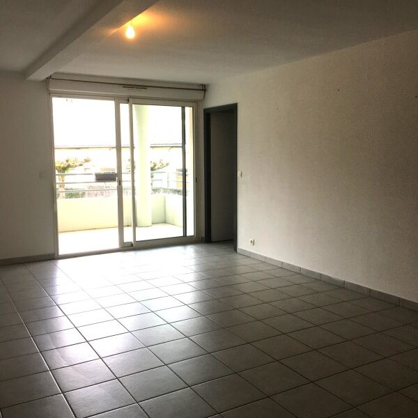 Location Appartement 3 pièces 66m² JURANCON 64110 - Photo 1