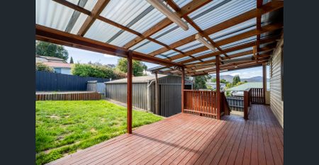 Sweeping Views and Effortless Living - Photo 3