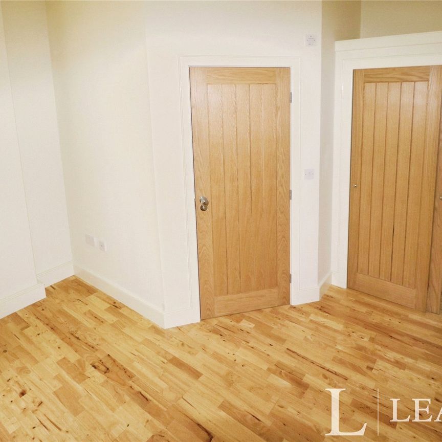 2 bedroom apartment to rent Peartree House, South Road, Harlow, CM20 - Photo 1