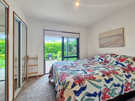 Charming 3-Bedroom Home for Rent in Beautiful Oneroa, Waiheke Island – $950/Week - Photo 4