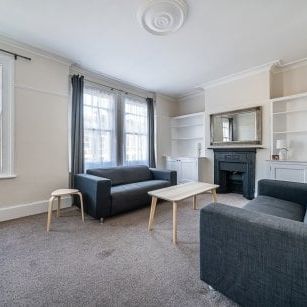 3 bedroom flat to rent - Photo 1