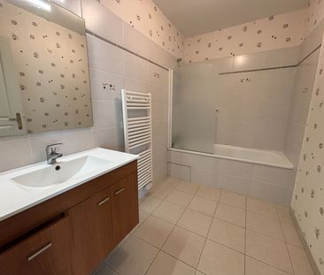 Location Appartement 3 pièces 72m² - Photo 6