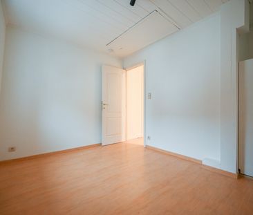 Stadswoning met tuin in centrum Oostrozebeke - Photo 3