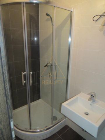 Pronájem bytu 1+1 36 m² - Photo 2