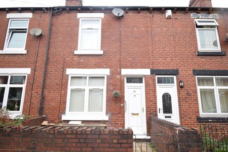 King Street, Normanton - Photo 2