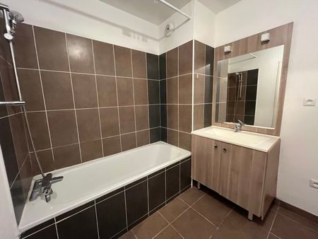 Location Appartement 3 pièces 63m² ST ORENS DE GAMEVILLE 31650 - Photo 2