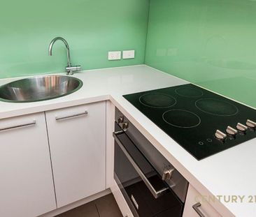 Stylish Ground Floor Apartment - Photo 2