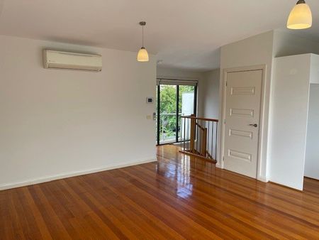 194 Pigdon Street, Carlton North VIC 3054 - Photo 2