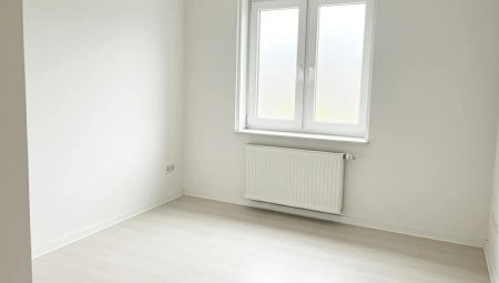 Exklusive 2-Zimmer Wohnung mit großem Balkon und modernem Design - Photo 2