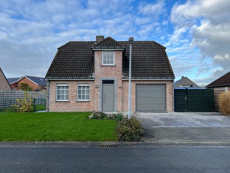 Instapklare woning met 2 slaapkamers en tuin te Ieper - Photo 4