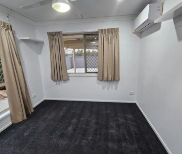 Stunning Double Storey Home in Underwood - Photo 4