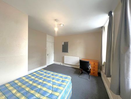 5 Bed Maisonette, Stokes Croft, BS1 - Photo 5