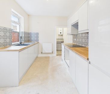 3 bedroom house - terraced to rent - Photo 6