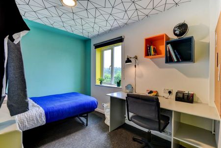 1 bedroom in a house share to rent - Photo 4