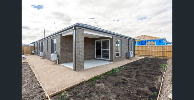 Room 1/3 Linkage Street, Bonshaw, Vic 3352 - Photo 1