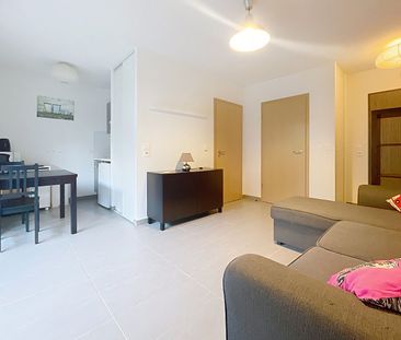 Location Appartement 1 pièce 25m² LA ROCHELLE 17000 - Photo 1