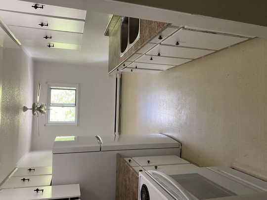 Oak Street Apartments - Photo 1