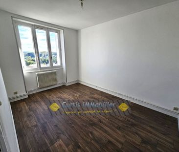 : Appartement 33 m² à SAINT JUST MALMONT - Photo 1