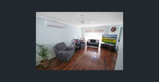 Welcome to your perfect oasis in the heart of Springfield! - Photo 1