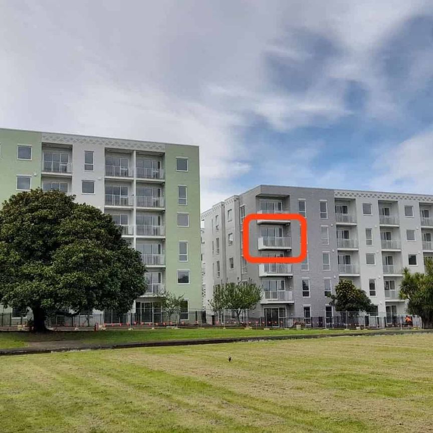 Great apartment living - Photo 1